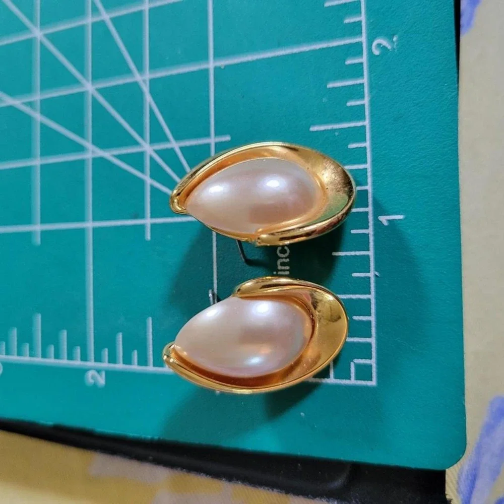 Napier Faux Pearl Teardrop Studs Gold Tone‎ OS EXC